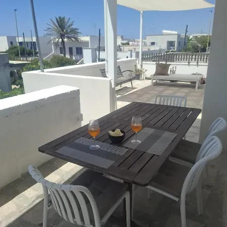 Terrazza Vista Mare Διαμέρισμα Torre Lapillo